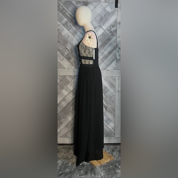 LUCY PARIS NWT LACE BODICE MAXI DRESS - Picture 5 of 8